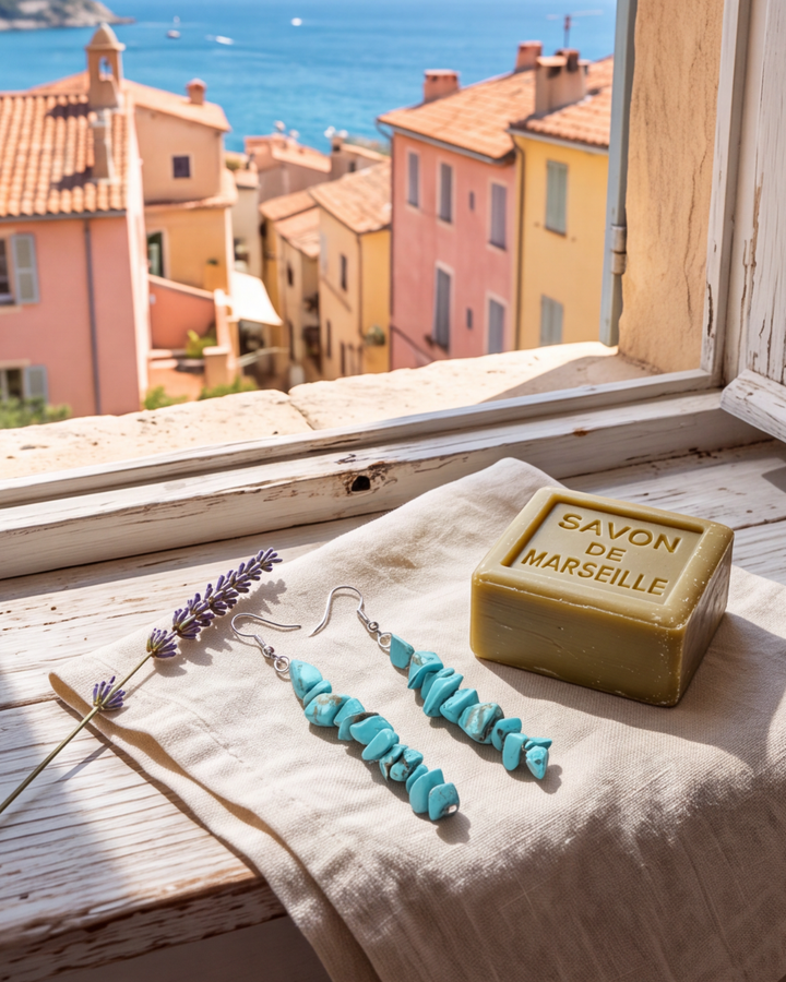 Jioni Stud Earrings