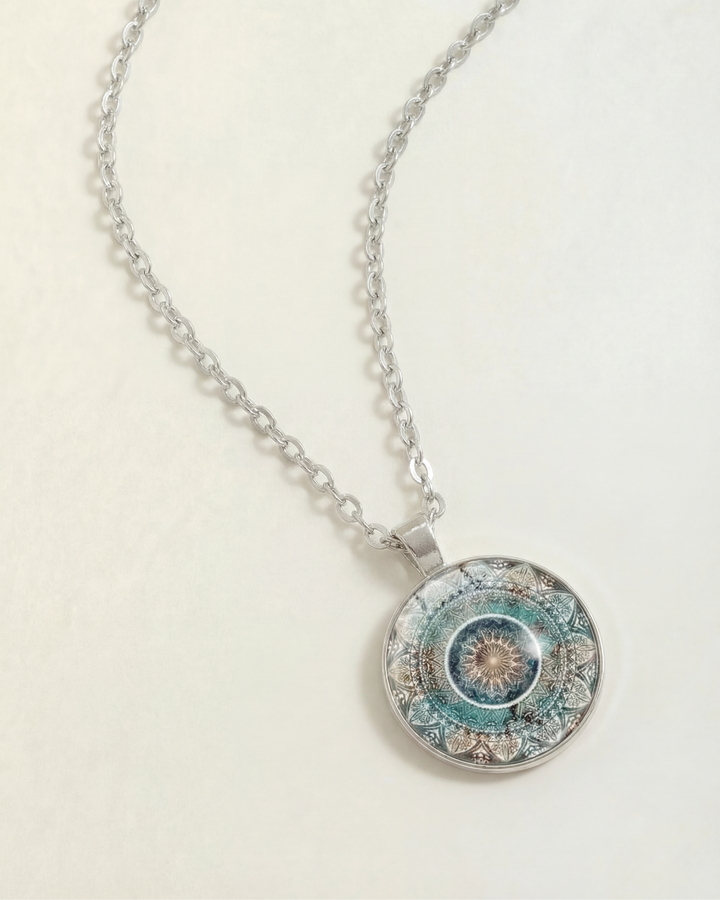 Alira Pendant Necklace