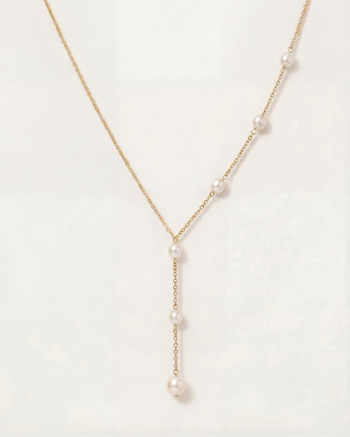 Elegant Soraya Pendant Necklace