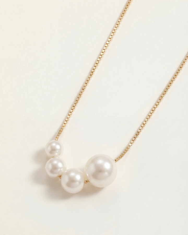 Safina Pendant Necklace