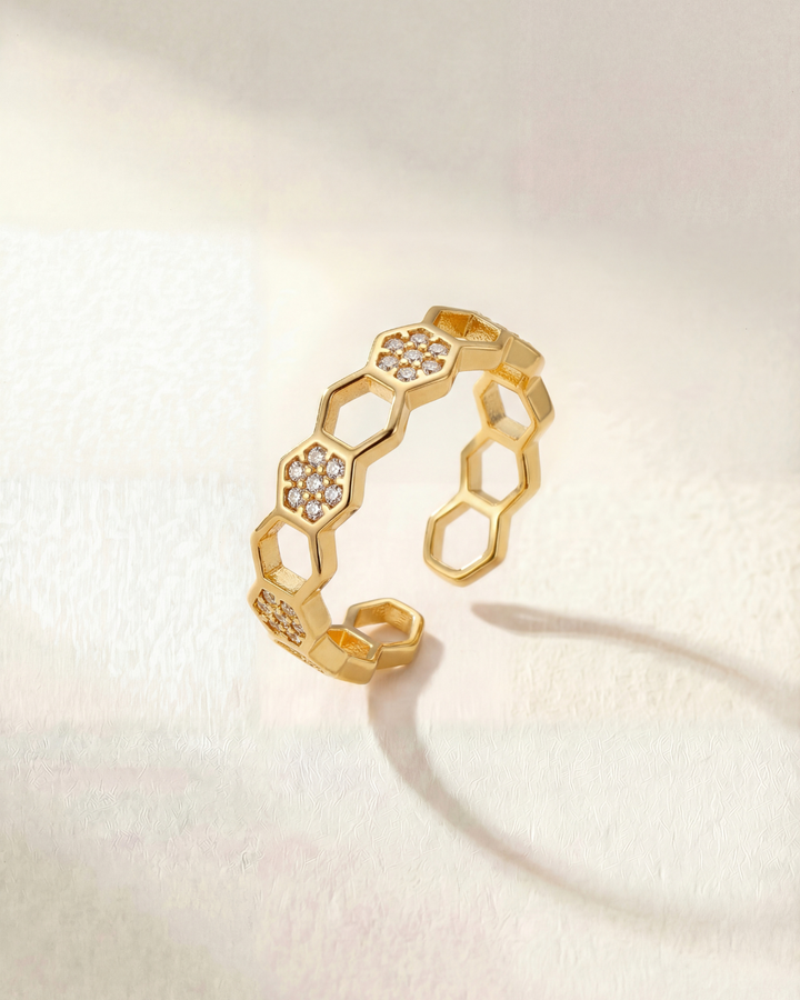 Nelaya Statement Ring