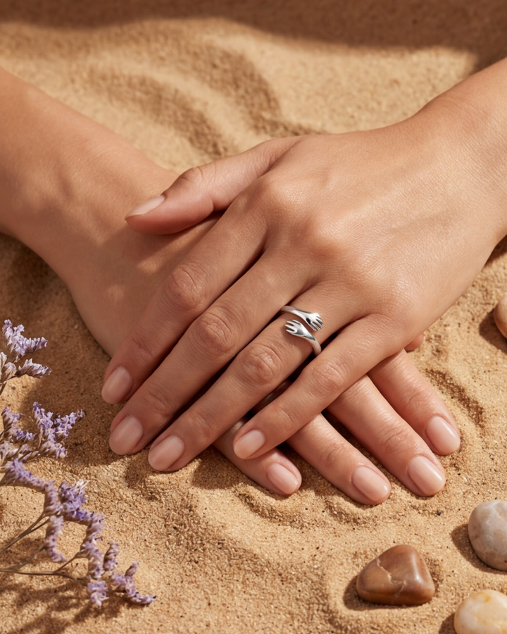 Nia Elegant Ring