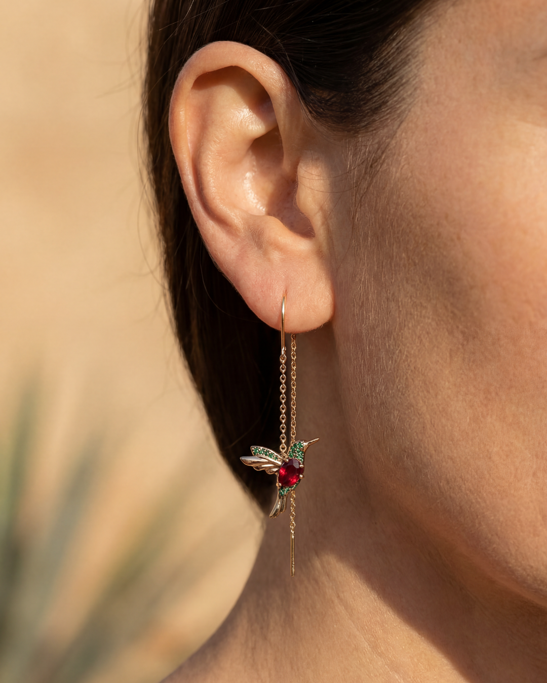 Elegant Safira Stud Earrings