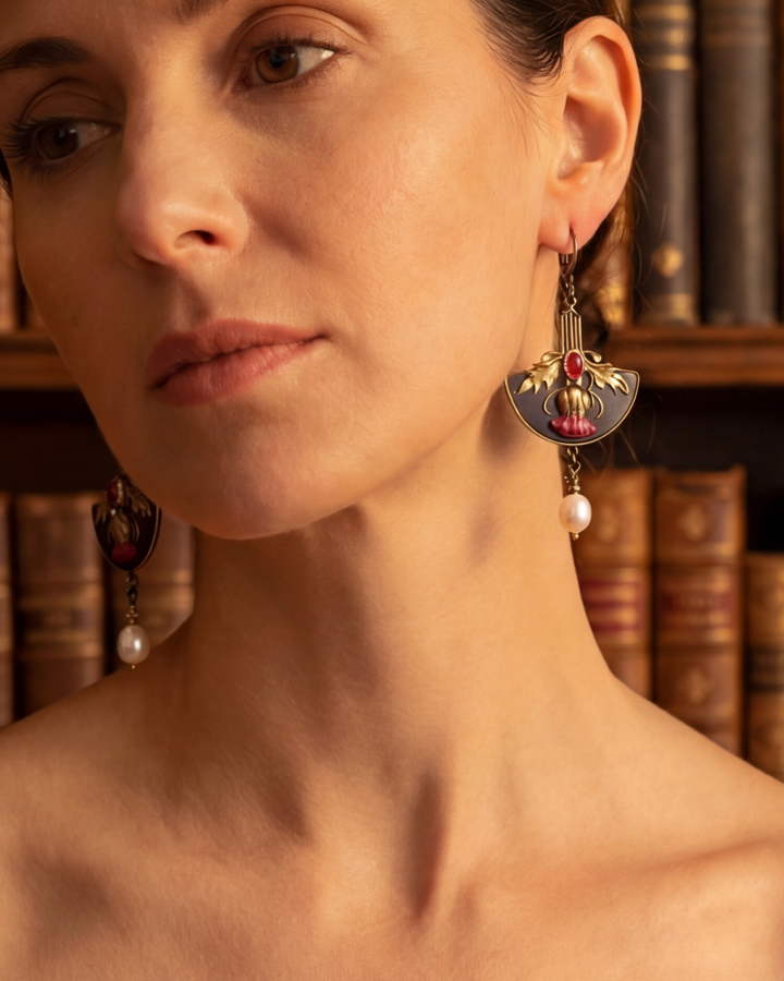 Salvira Stud Earrings