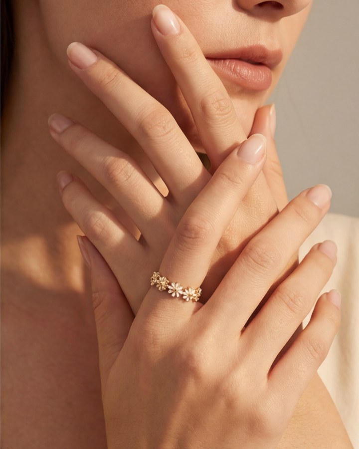 Amira Elegant Ring