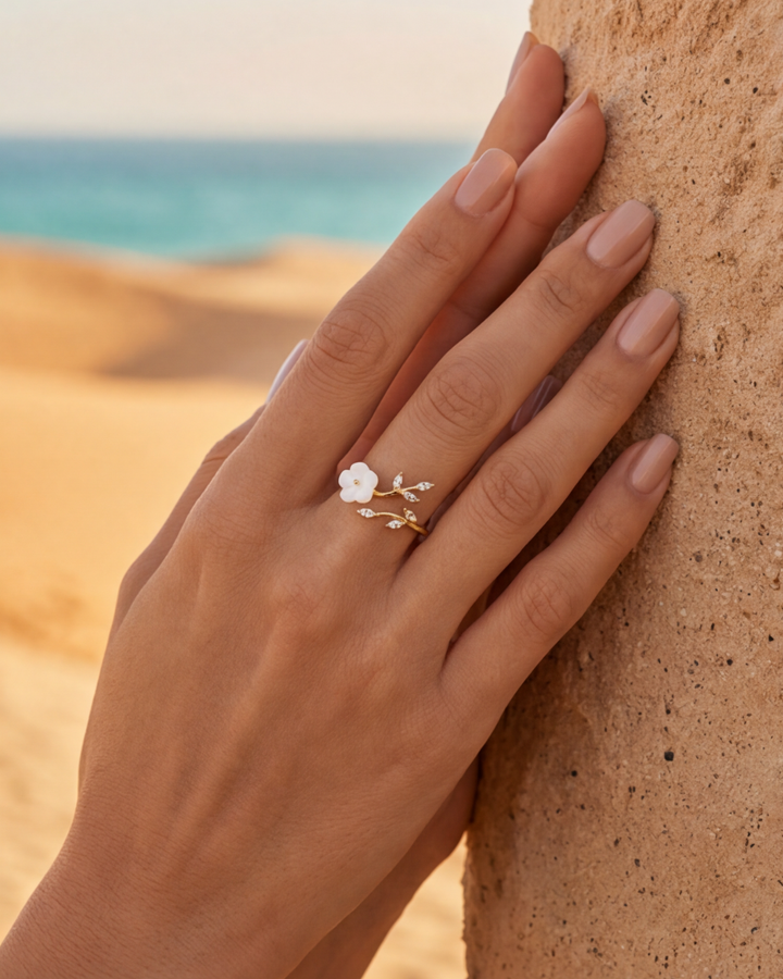 Kavira Statement Ring