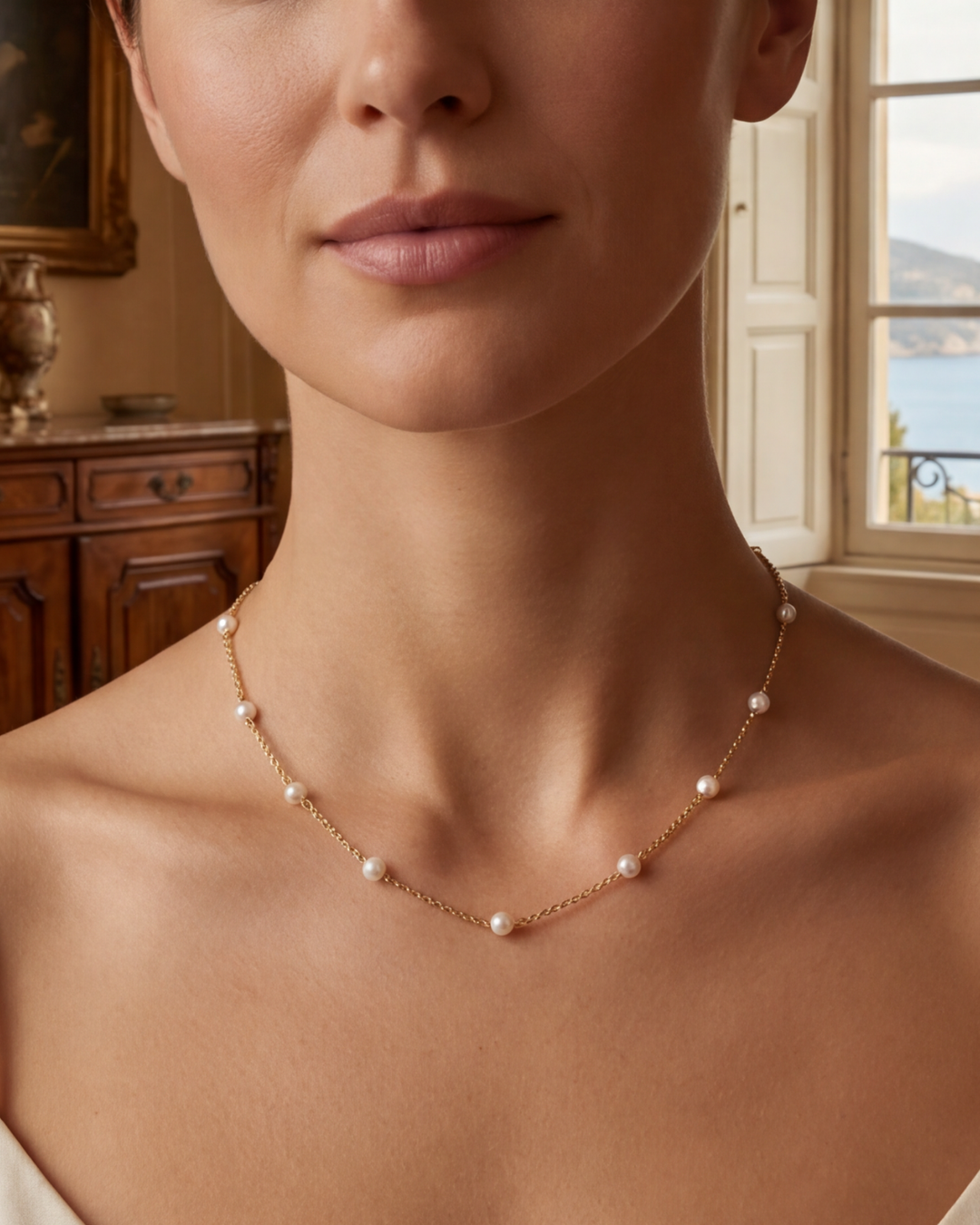 Yara Pendant Necklace