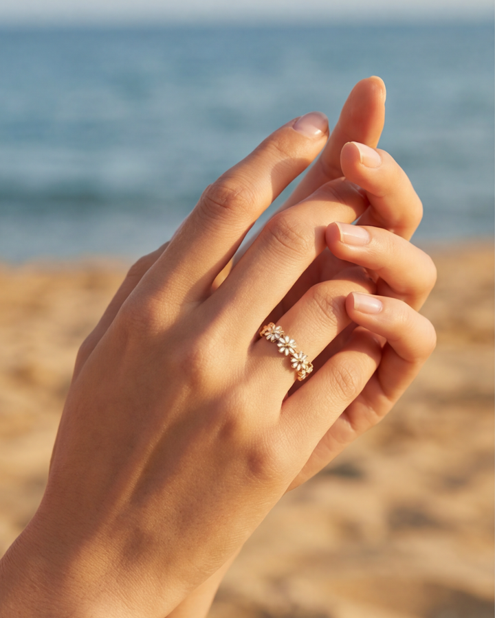 Amira Elegant Ring