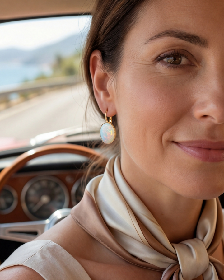 Kavira Stud Earrings