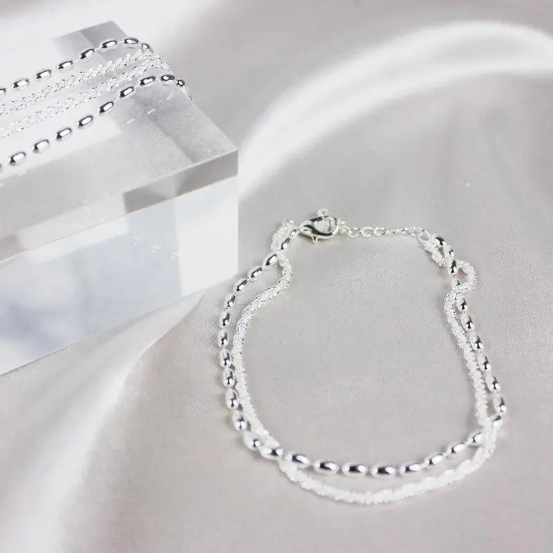 Chic Silver Bracelet Adorned with Zirconium Stones