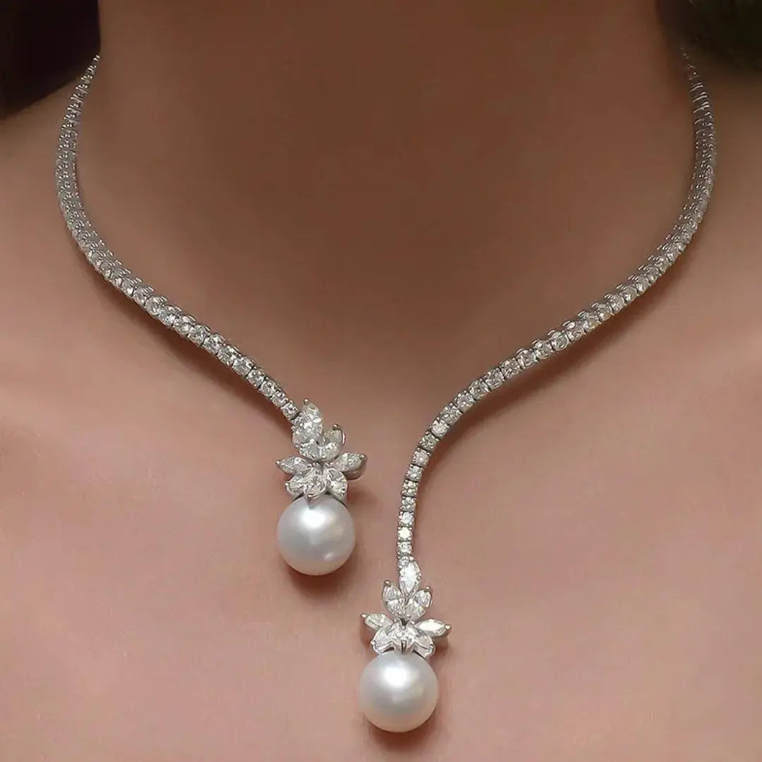 Chic Sterling Silver Pearl Necklace
