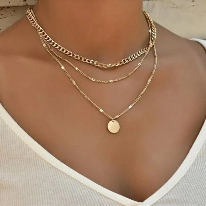 Chic Gold and Silver Collar