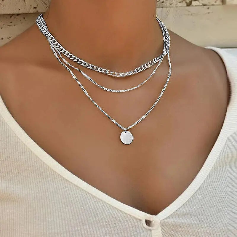 Chic Gold and Silver Collar