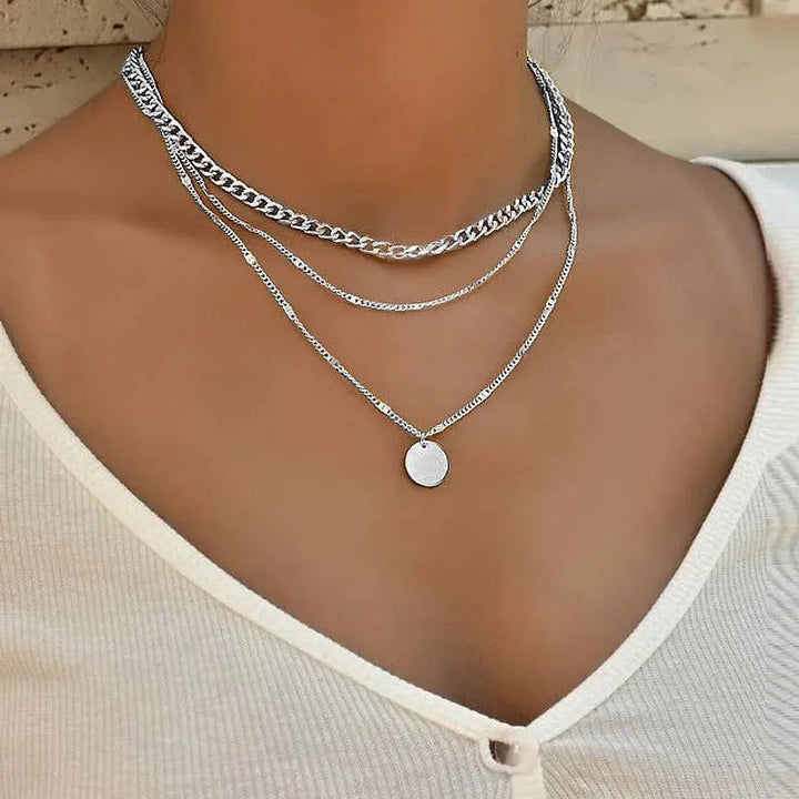 Chic Gold and Silver Collar