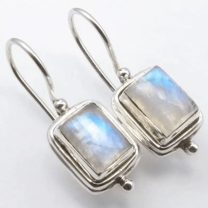 Beatriz - Retro Square Moonstone Earrings